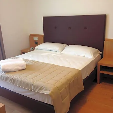 Eva Ξενοδοχείο 3*